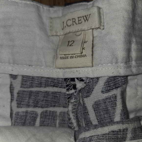 Geometric J Crew  Black and White Women Shorts - Picture 4 of 5